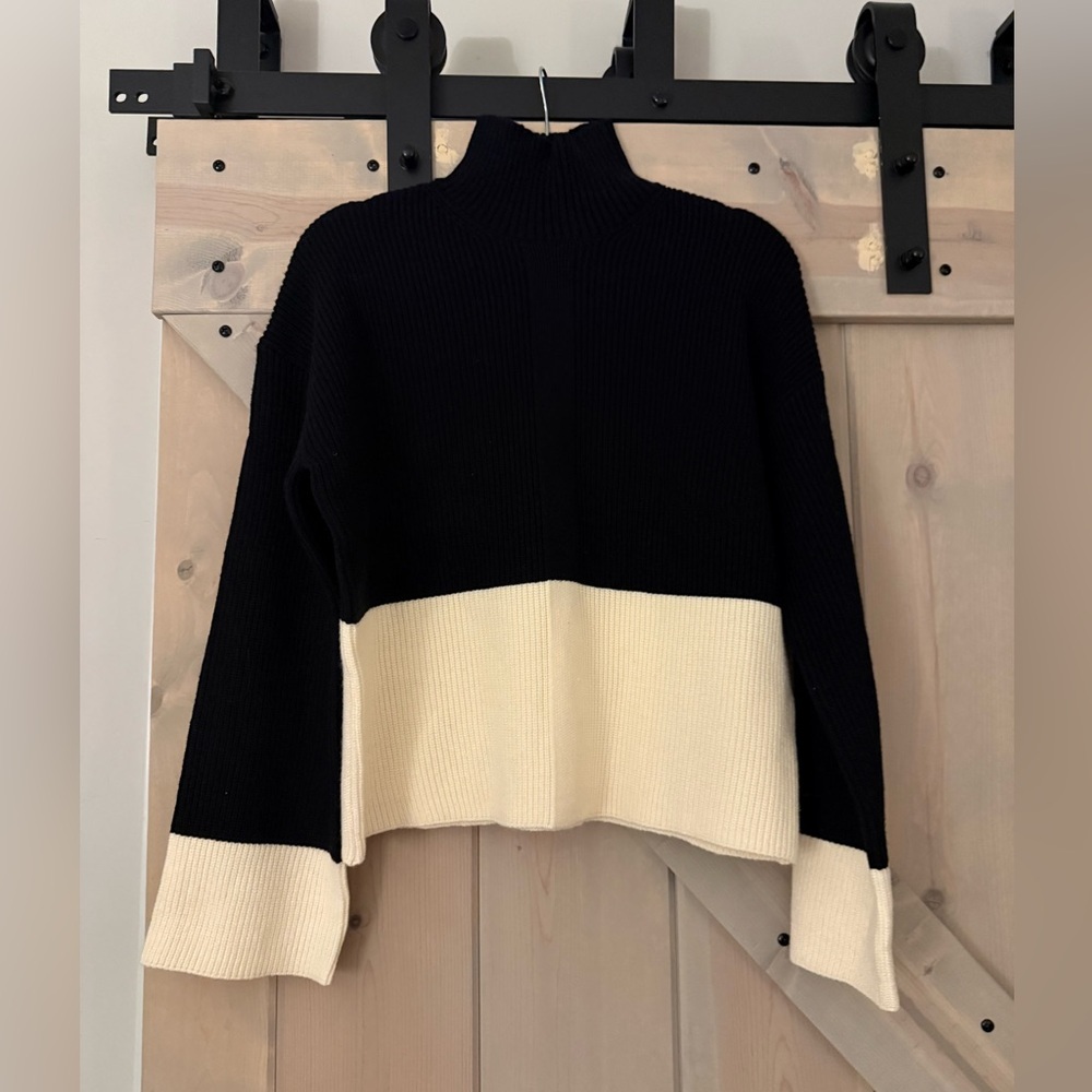 NWT Elan Colorblock Mock-Neck Sweater - Black and Cream - Picture 4 of 10